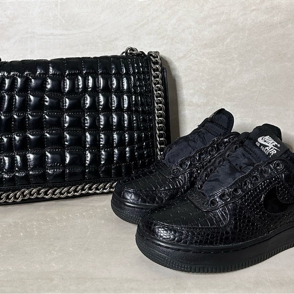 These crocodile Nike Air Force 1’s. Jet black with black patent leather. - Picture 2 of 5